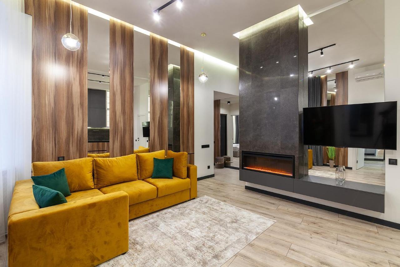 Royal Apartment On Leontovicha 7/2 Lvov Exteriér fotografie