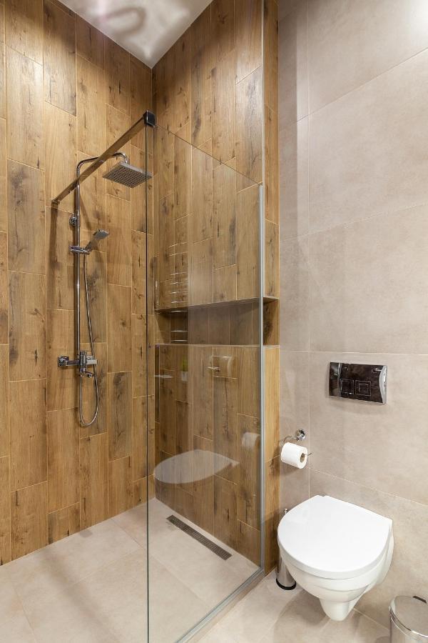 Royal Apartment On Leontovicha 7/2 Lvov Exteriér fotografie